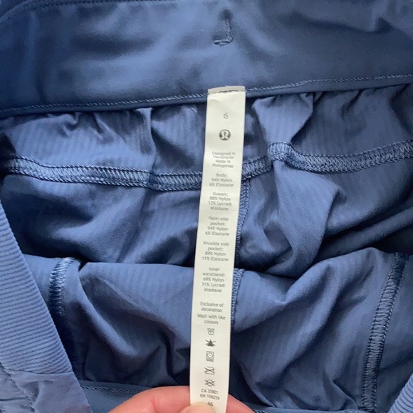Lululemon Beyond the Studio Crop Size 6 - Picture 4 of 11